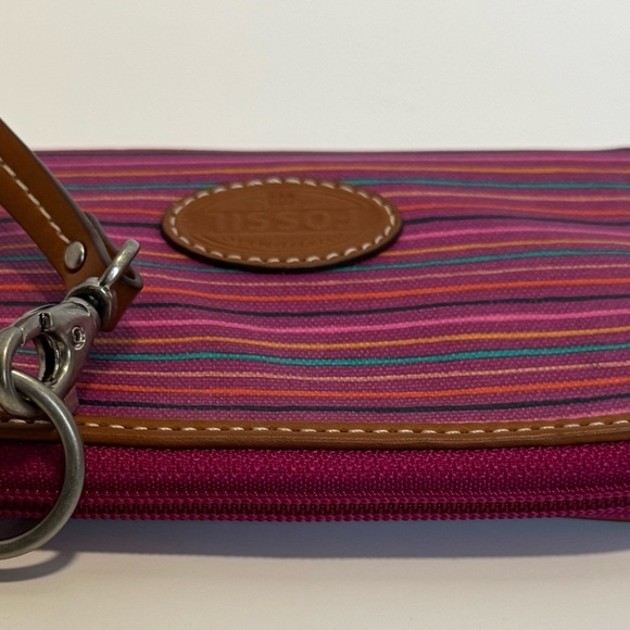 Fossil Keyper Zip Around wallet - Picture 3 of 7